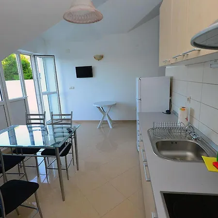 Apartment Levanat Above The