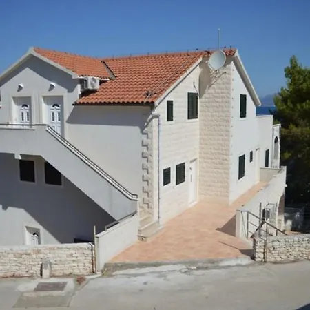Apartment Levanat Above The Postira