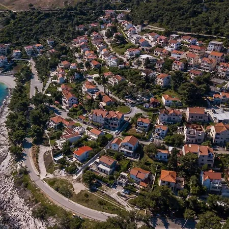 Levanat Above The * Postira
